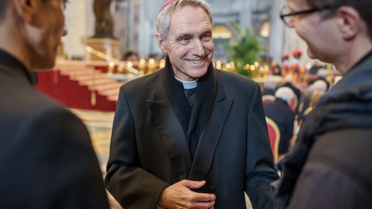 Georg Gänswein, el “bello” secretario del Papa Benedicto XVI