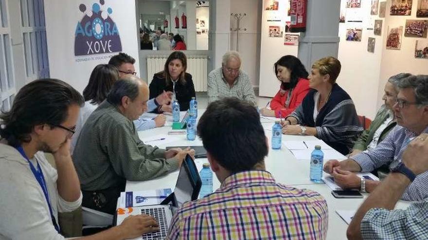 Ocho entidades y 40 jóvenes, en las jornadas de voluntariado Ágora Xove