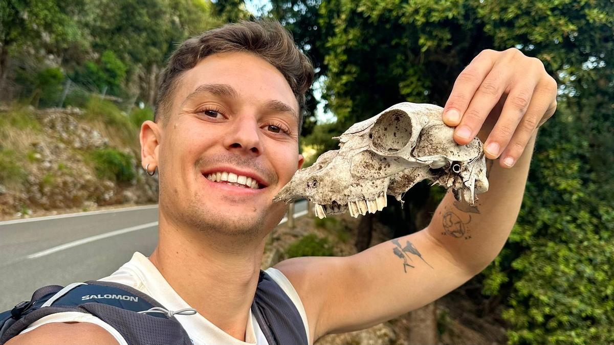 FOTOS | Franco Listorti completa la meitat del repte de fer la volta a Mallorca caminant: «Cada dia costa més aixecar-se»