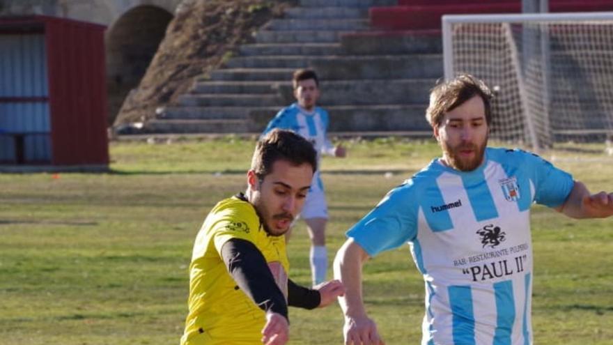 Adrián Herrero, jugador del Camarzana: “Prefería seguir con mis amigos a jugar fuera”