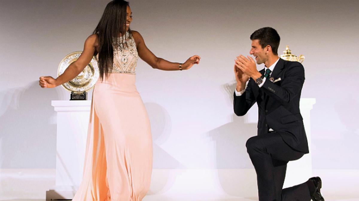 Els campions del Wimbledon, Novak Djokovic i Serena Williams, han ballat durant el sopar de clausura del torneig.