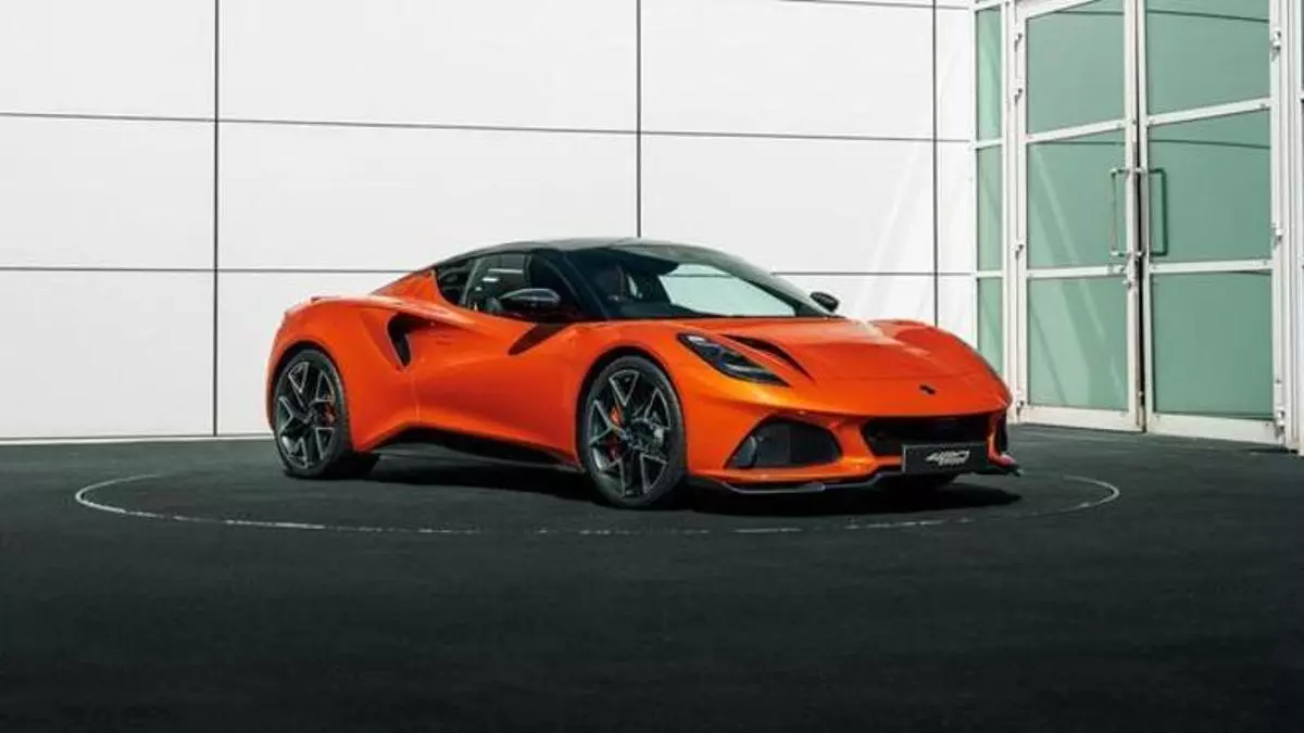 ¿Es el Lotus Emira 420 Sport el coche con  motor de cuatro cilindros más rápido del mundo?