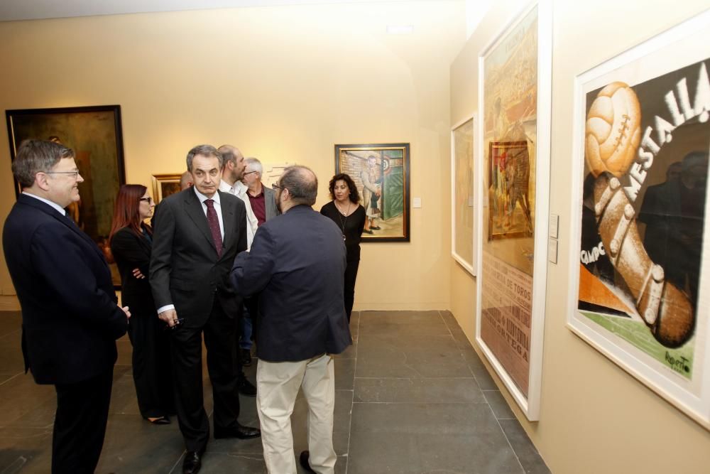 Zapatero y Puig visitan la exposición sobre la República en el MUVIN