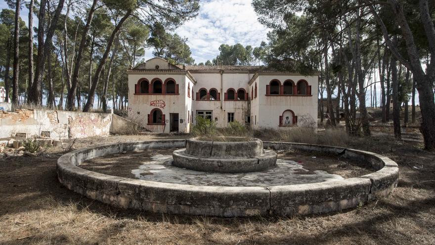 El Hotel Paraje San José de Requena: del lujo al saqueo