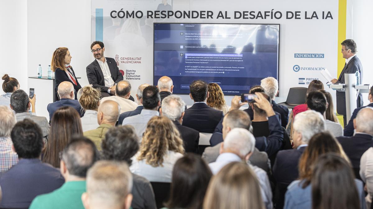 El encuentro «Cómo responder al desafío de la Inteligencia Artificial», organizado por INFORMACIÓN, tuvo lugar en las instalaciones de la Sede 5  de Distrito Digital Comunitat Valenciana.