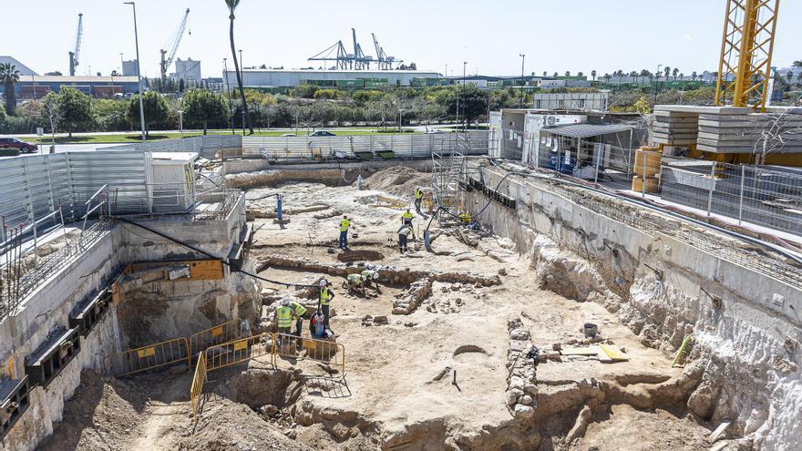 Una obra en Benalúa Sur deja al descubierto restos arqueológicos romanos en Alicante