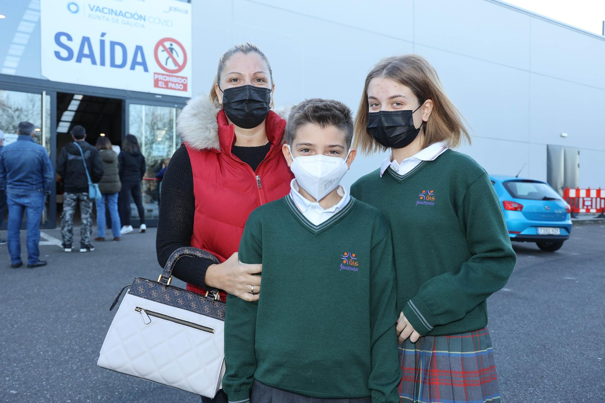 Marco García, y su madre María del Carmen Comesaña y su madre.jpg