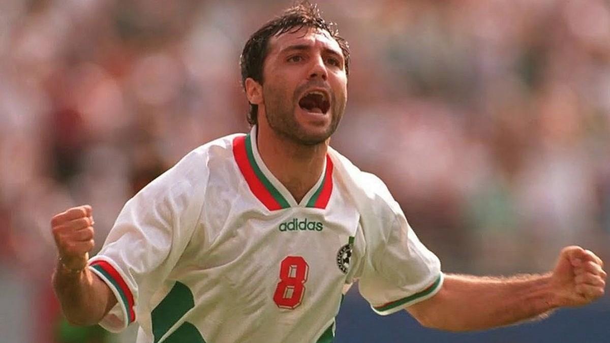 Sotichkov celebra uno de los seis goles que anotó en Estados Unidos 1994