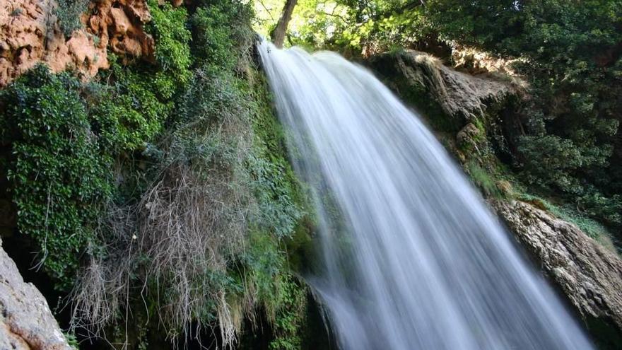 Una de las cascadas del parque del Monasterio de Piedra.