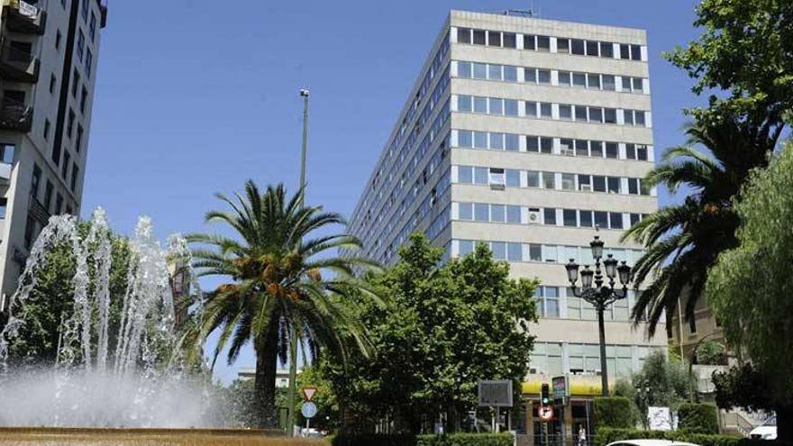 La Junta y Correos gestionarán de forma conjunta el Edificio de Servicios Múltiples de Cáceres