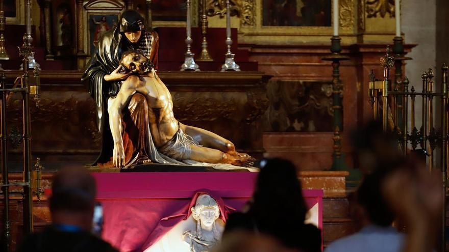 La nueva decoración de la capilla de la Piedad se inspira en la peana de Ángel Sarmiento para El Verbo Encarnado