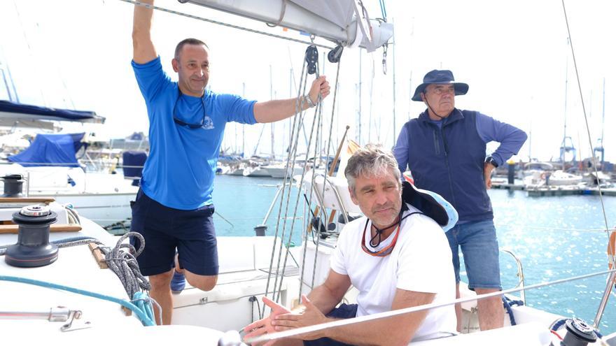 «Esto es lo más parecido a estar en trance»: los regatistas del Trofeo Armada explican sus sensaciones en el mar