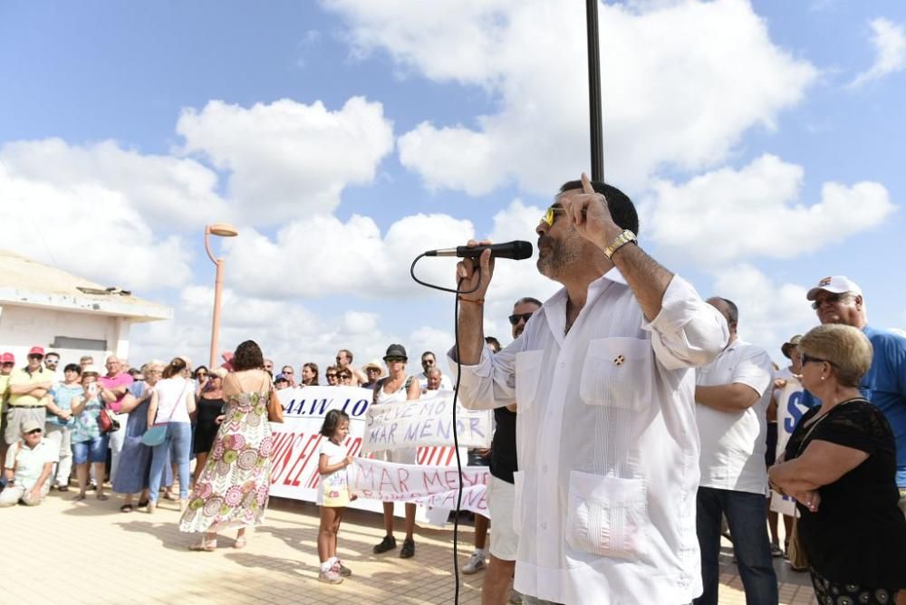 Protestas por el estado del Mar Menor en Los Nieto