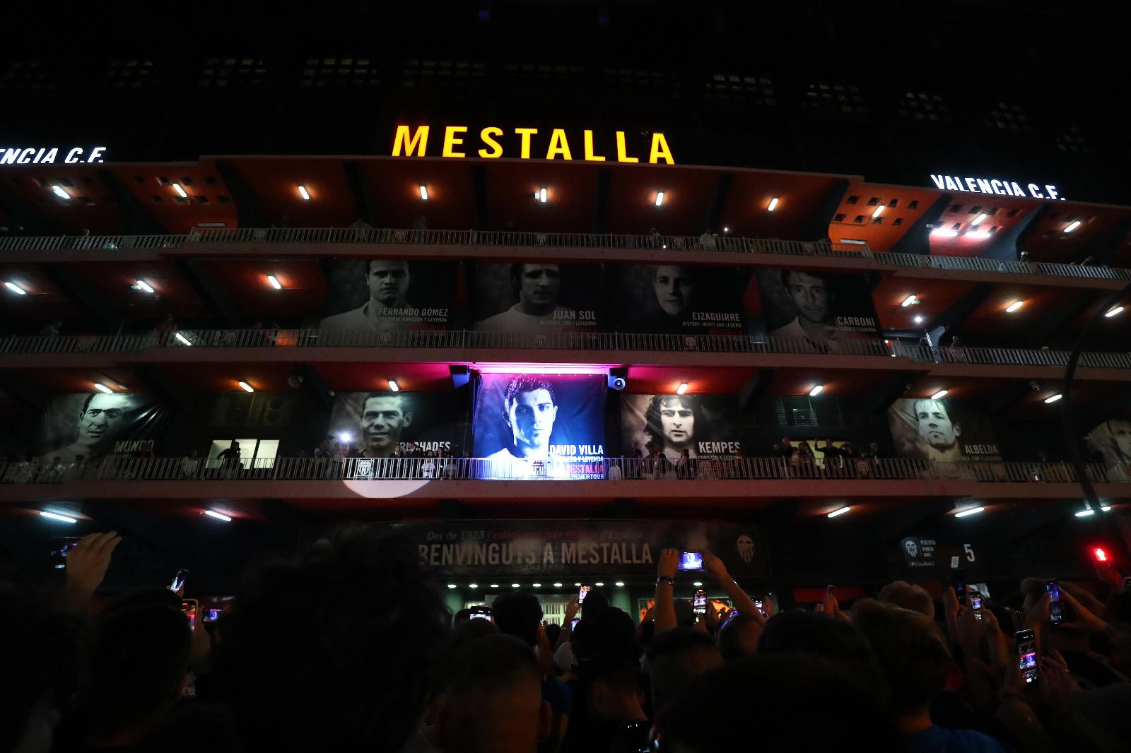 Así ha sido el homenaje de Mestalla al Guaje Villa