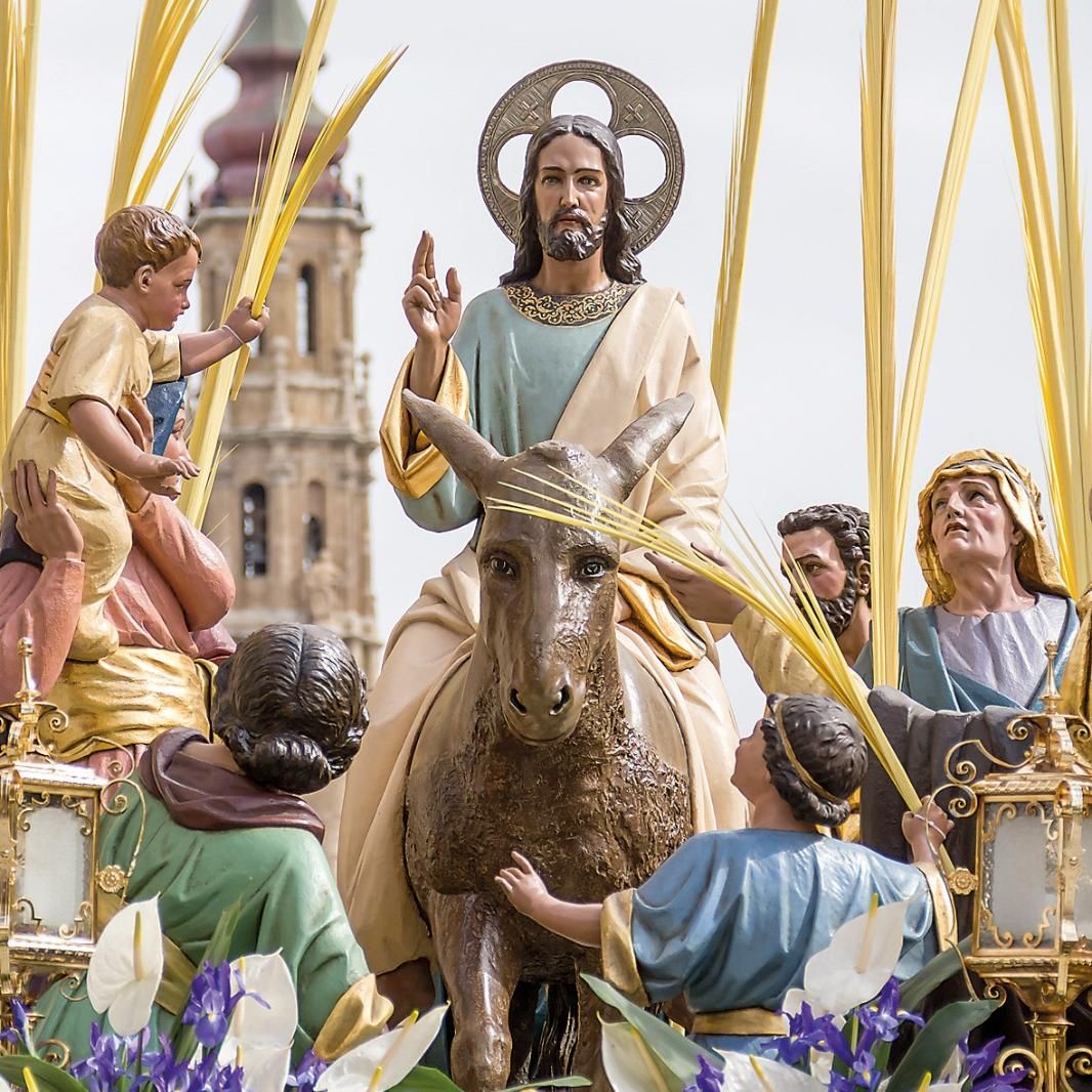 Los animales también procesionan en la Semana Santa de Zaragoza