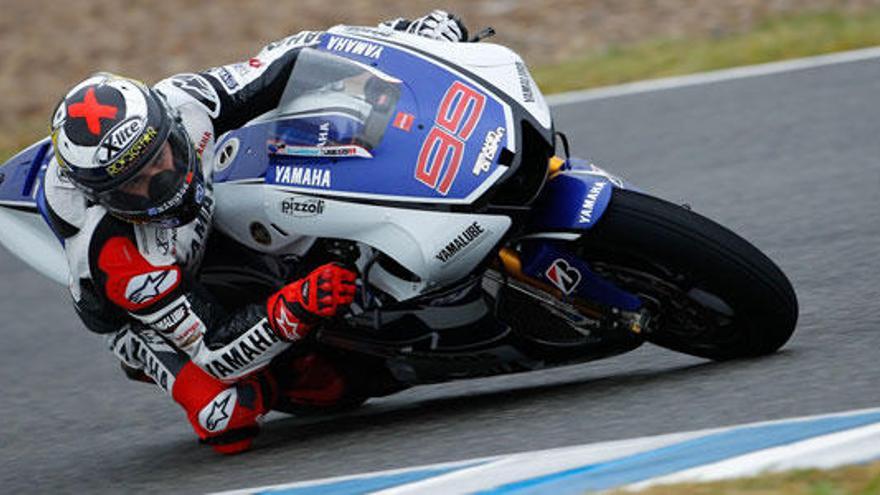 Lorenzo durante la simulación de carrera que hizo ayer por la tarde en Jerez.