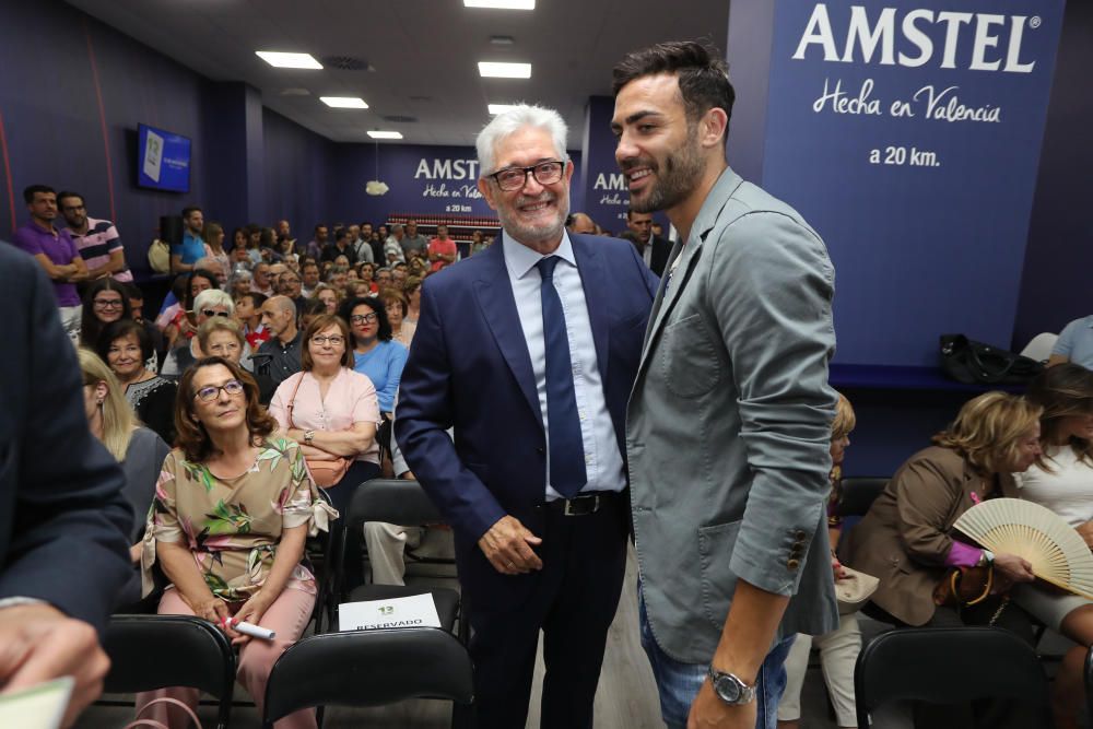 Ismael Algarra presenta su libro '13 de noviembre'