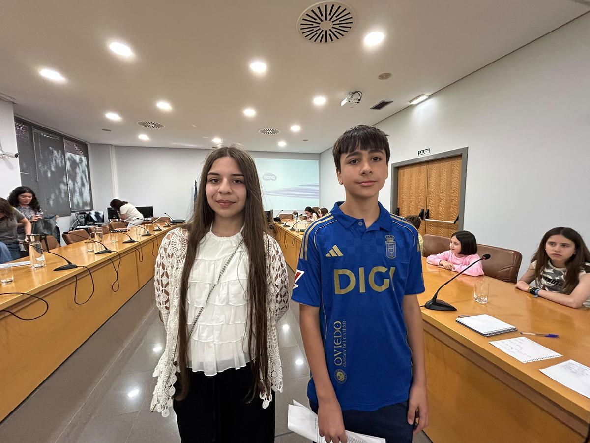 Sofía Barreiro e Illán Losada, antes del inicio de la sesión.