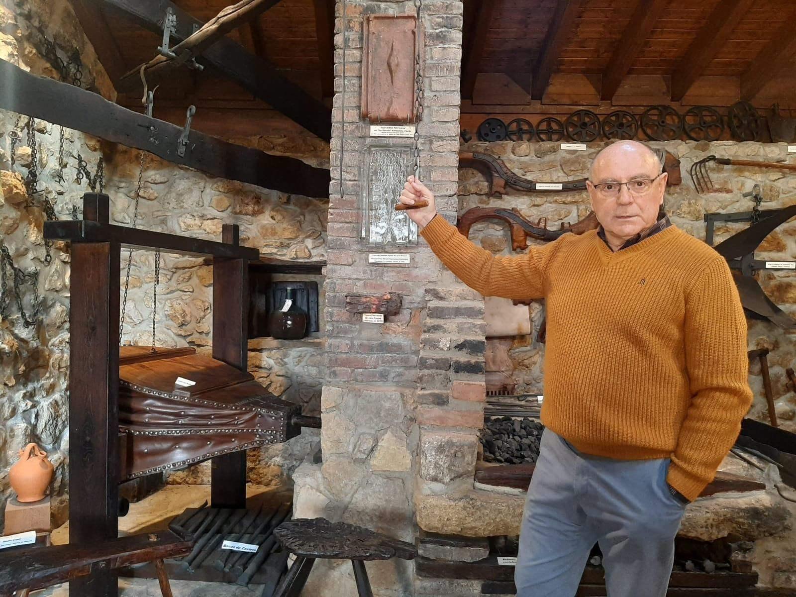 Una fragua llena de historia: así es el museo particular de Chema Martínez en Tuernes
