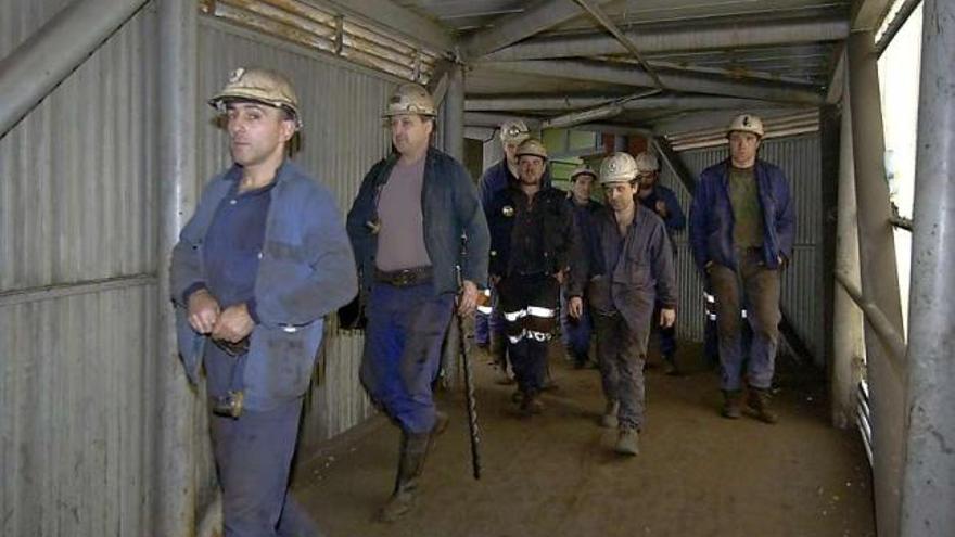 Relevo de mineros en el pozo Monsacro, en una imagen de archivo.