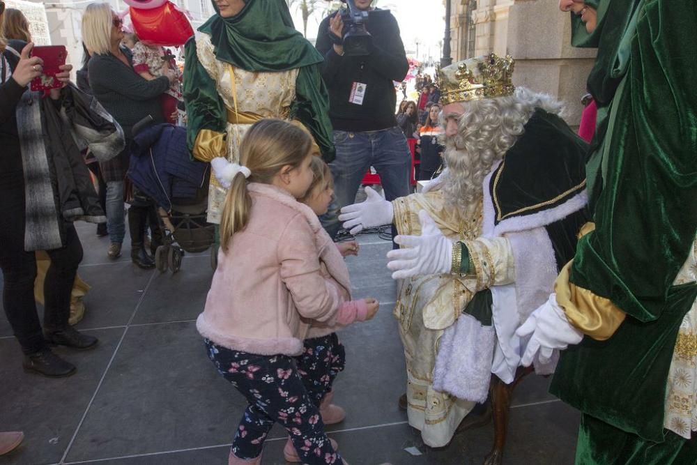 Los Reyes Magos desembarcan en Cartagena