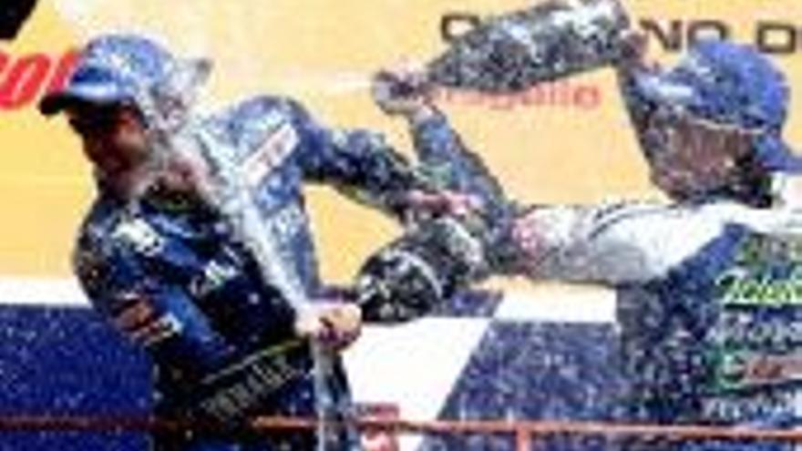 Pulso en MotoGP con ´parón´ por la lluvia