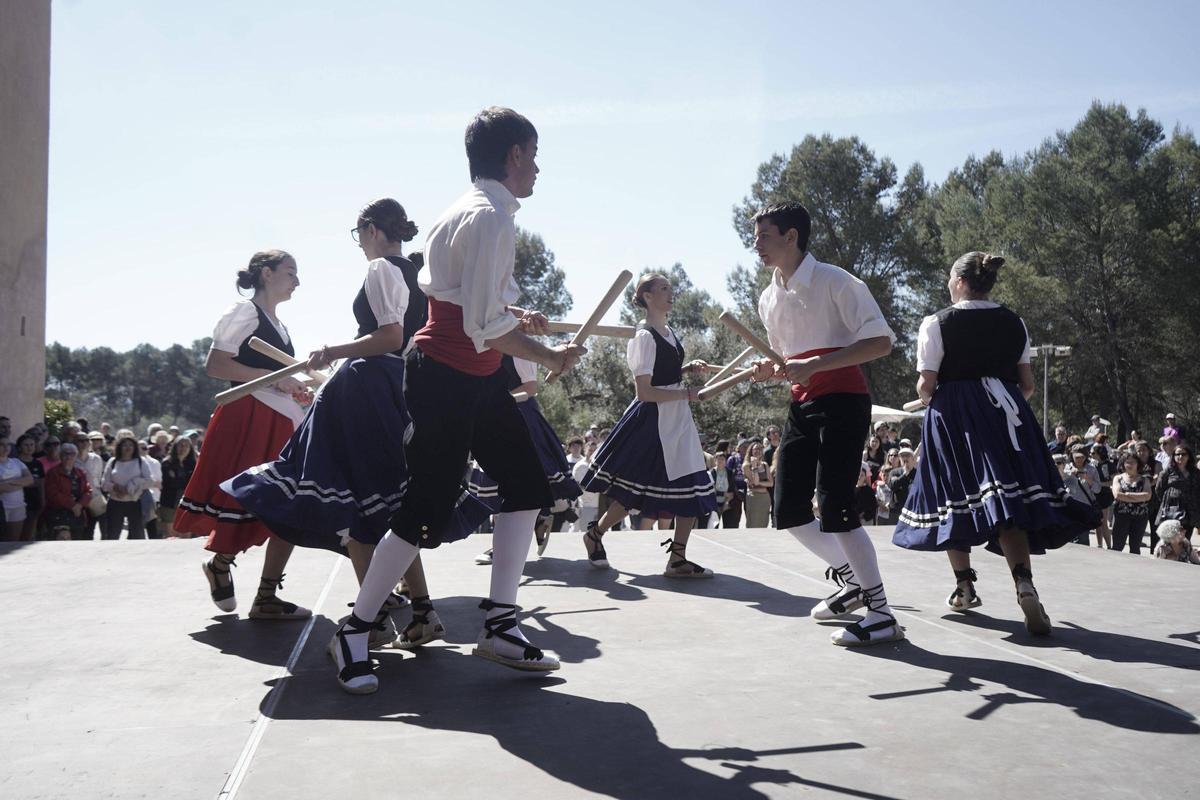 El Santuari de Joncadella viu un concorregut aplec de Dilluns de Pasqua