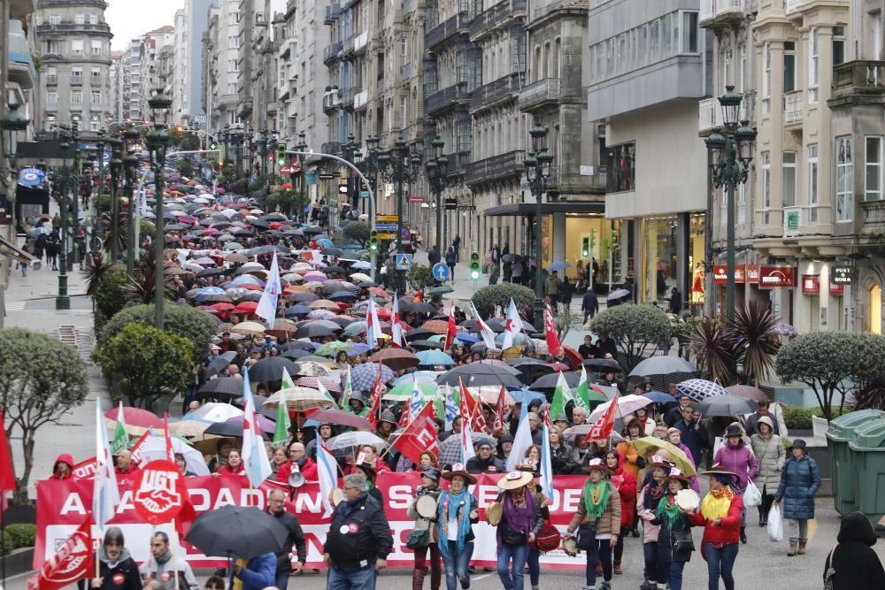 Miles de manifestantes piden una sanidad pública de calidad // Alba Villar