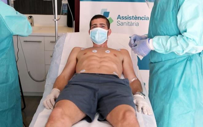 Los jugadores del FCBarcelona pasan las pruebas médicas para el test del coronavirus