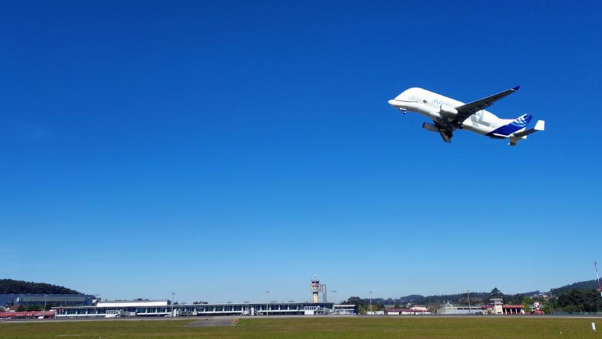 Airbus testa en Vigo su extravagante Beluga XL