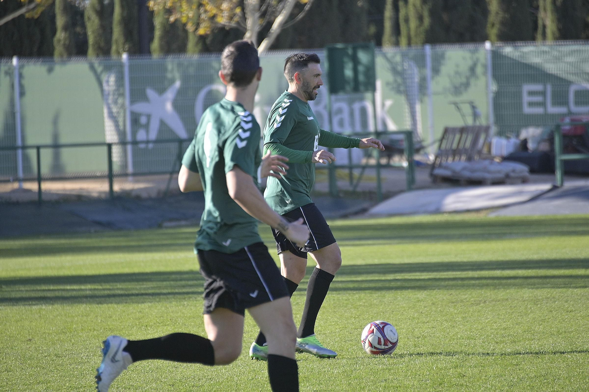 Partido de futbol benefico populares informadores