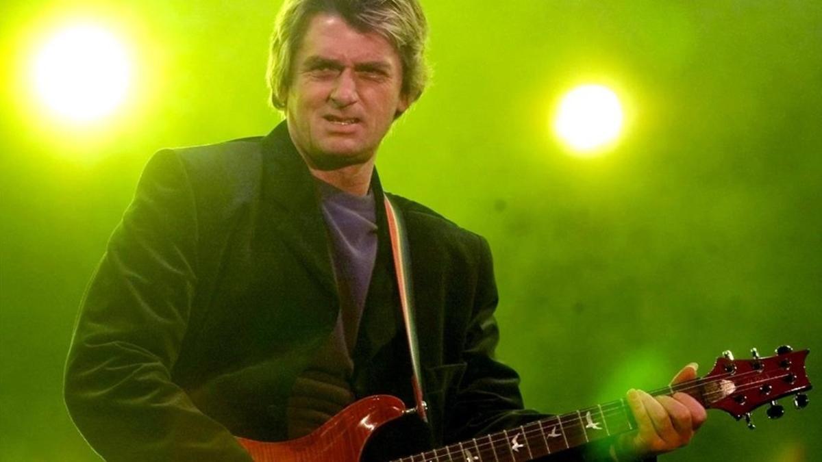 El artista británico Mike Oldfield, durante una actuación en Berlín.