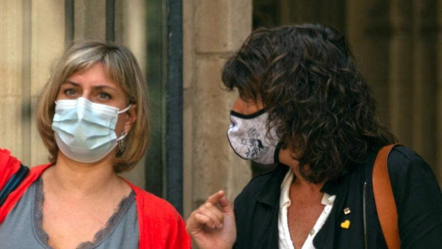 La consellera de Salud, Alba Vergés, junto a Teresa Jordá.