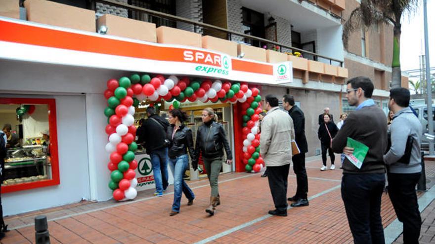 SPAR abre en Gran Canaria su primer supermercado express