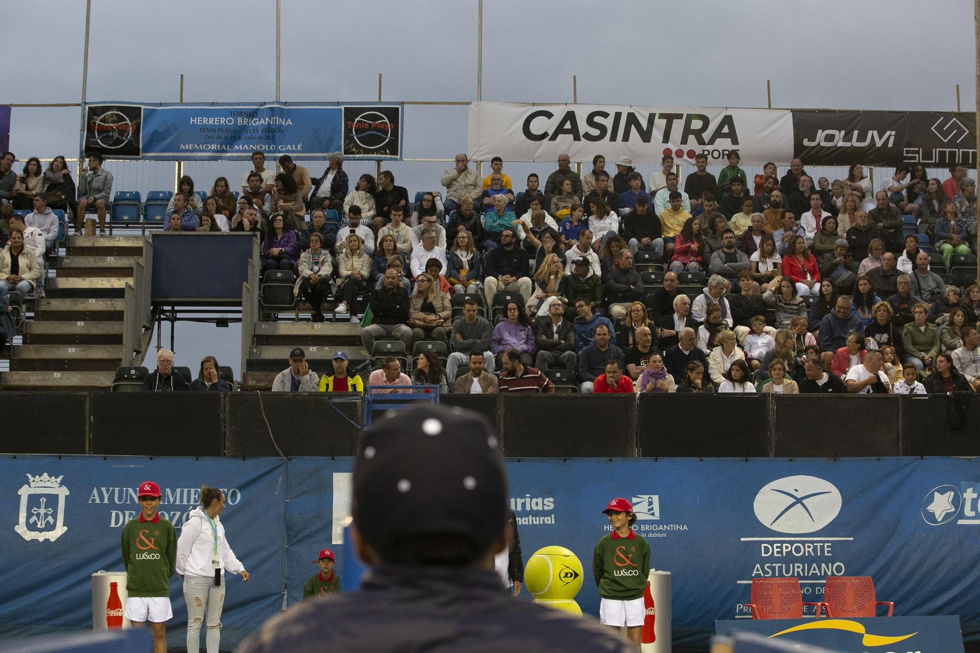 EN IMÁGENES: Así fue el regreso del torneo de tenis playa de Luanco