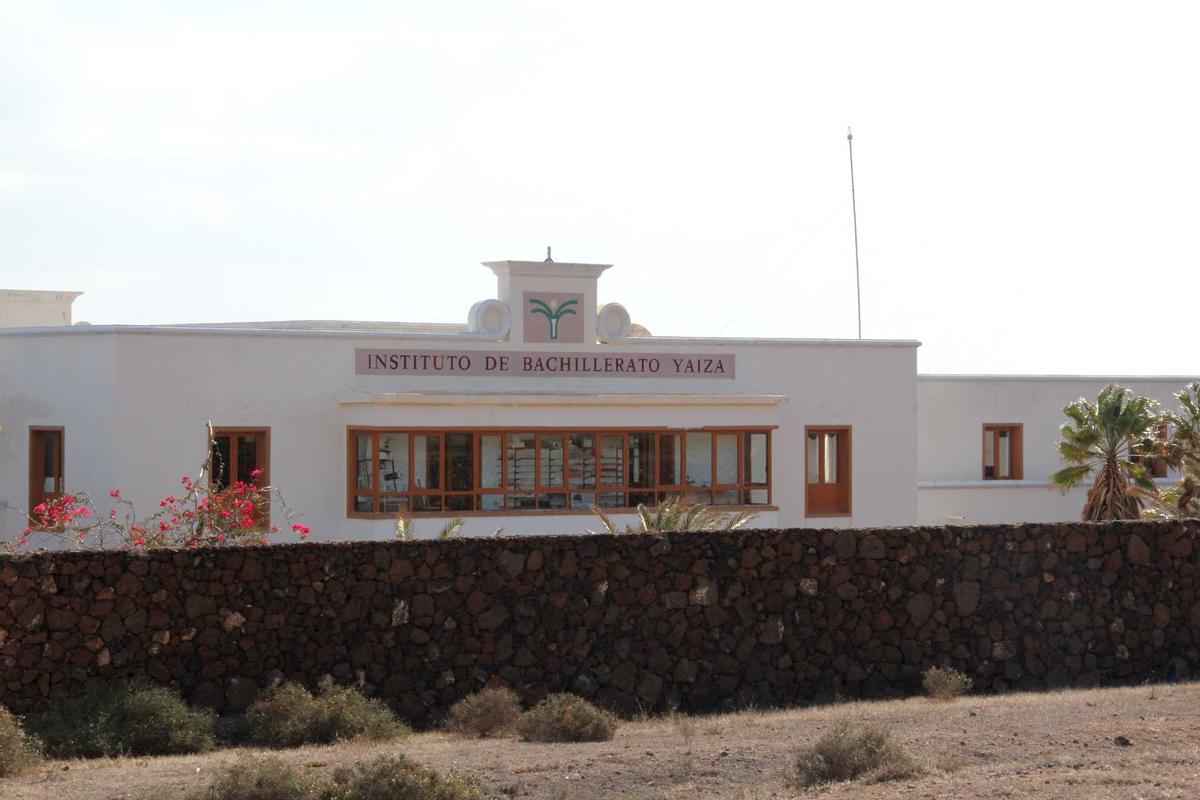 Fachada del IES Yaiza