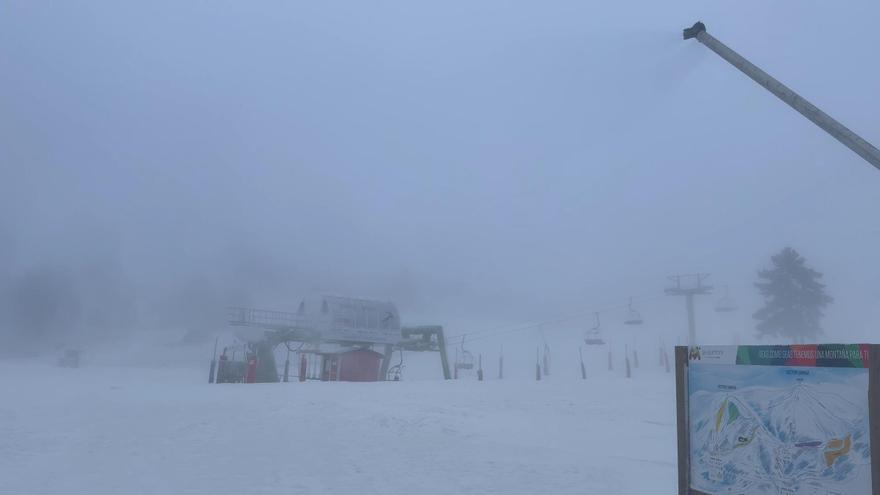 En Teruel, Javalambre tiene prevista su apertura el viernes 26 de diciembre, con cerca de 7 kilómetros esquiables.