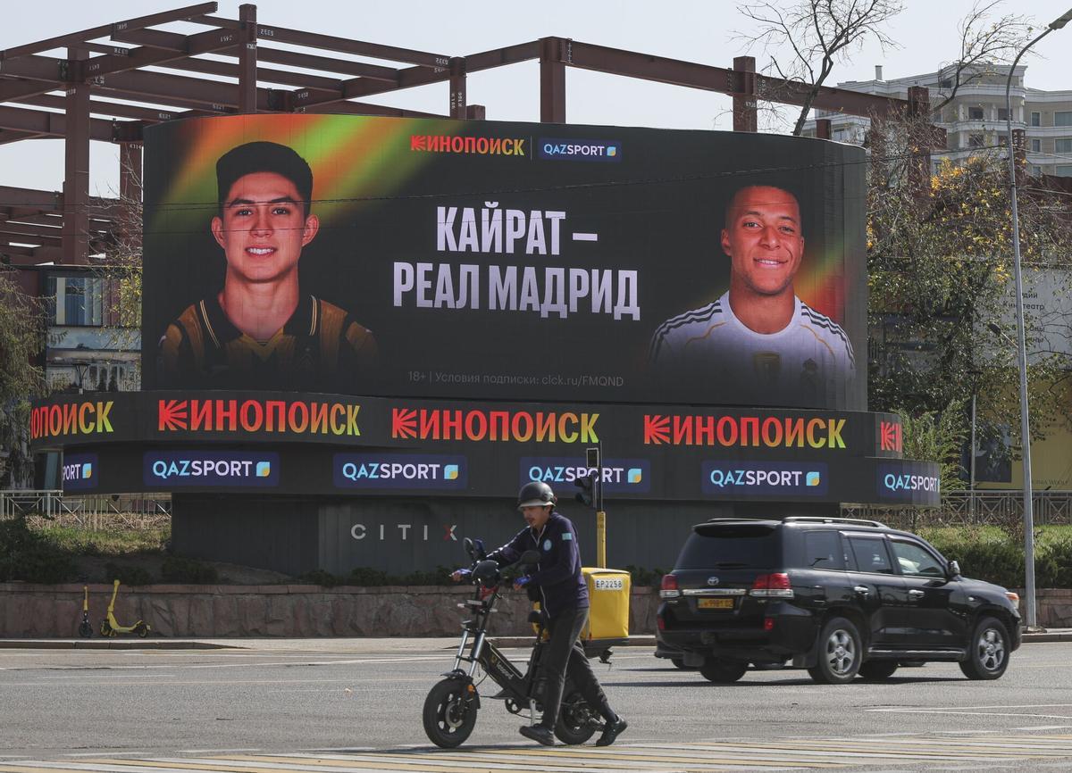 Anuncio del partido entre el Kairat y el Real Madrid.