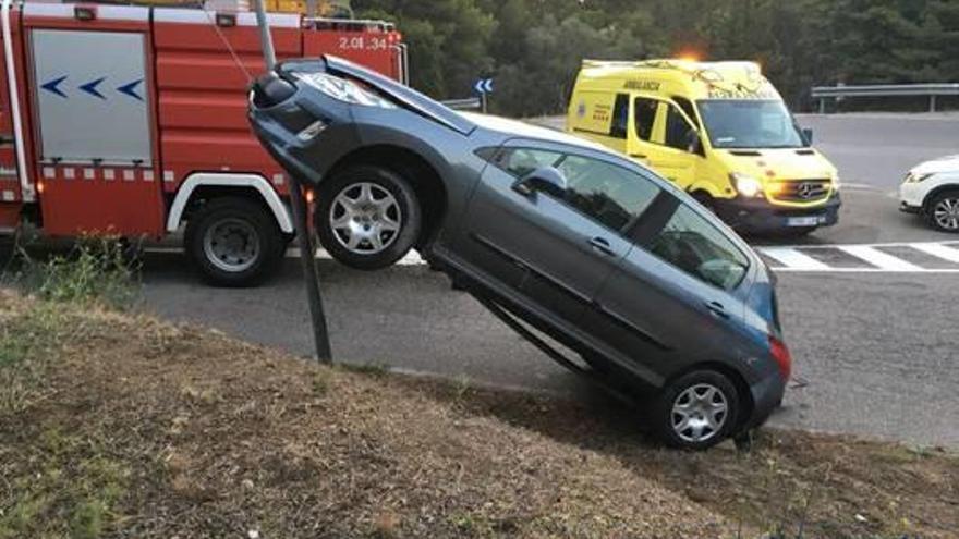 Un accident de trànsit amb un vehicle implicat i un xofer begut, aquest estiu a Llançà.