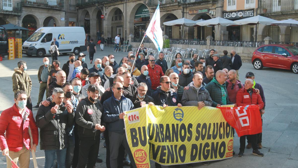 Manifestación de los trabajadores del transporte urbano en Plaza Mayor