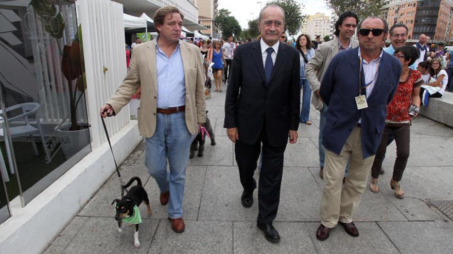 El alcalde, durante la inauguración de la tercera Jornada del Perro celebrada junto al CAC de Málaga.