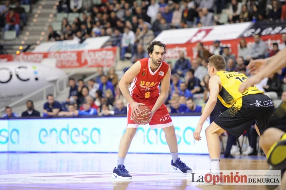 Partido entre el UCAM CB Mucia y el Iberostar