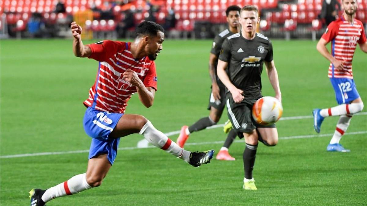 Yángel Herrera, durante una acción del partido de ida ante el Manchester United.