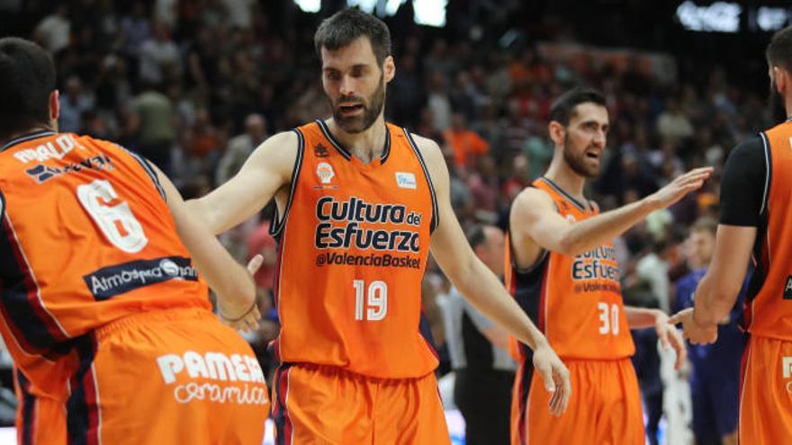 Partido entre el Valencia Basket y el FC Barcelona Lassa