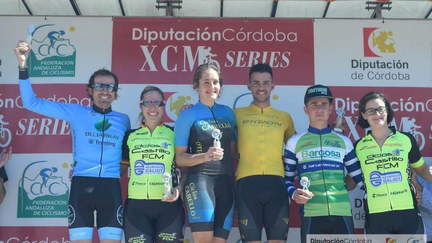 Azahara Pozuelo y Alejandro Ruiz vencen en la MTB de Posadas