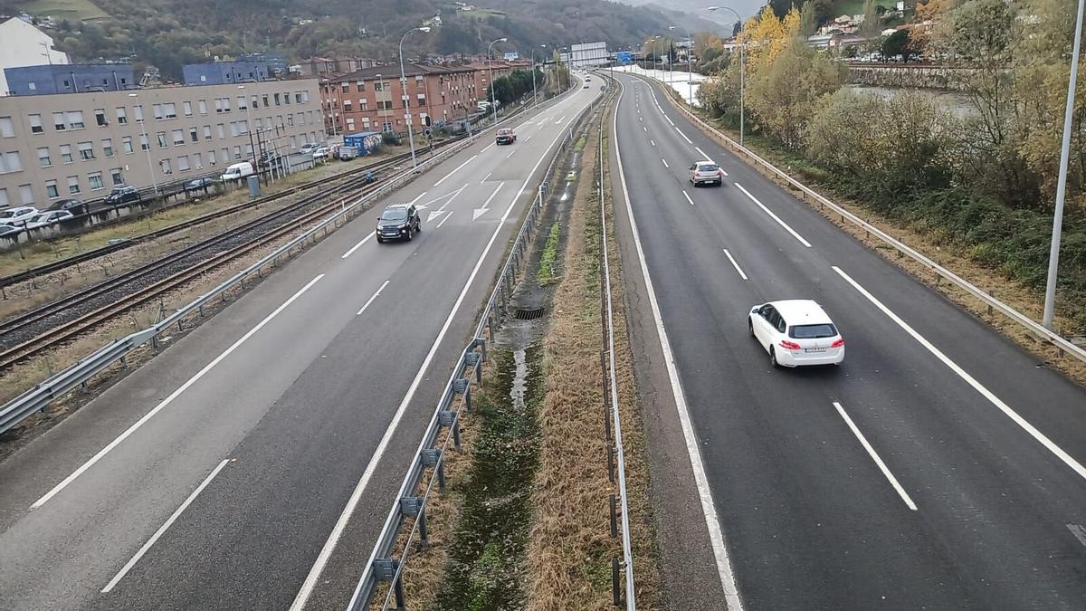 La travesía urbana de la autovía A-66 a su paso por Mieres | D. M