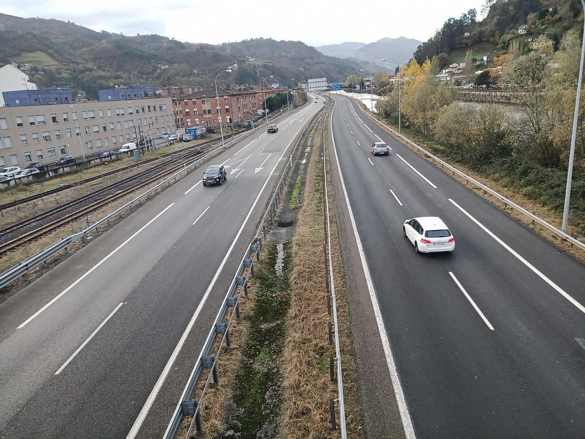 La travesía urbana de la autovía A-66 a su paso por Mieres | D. M