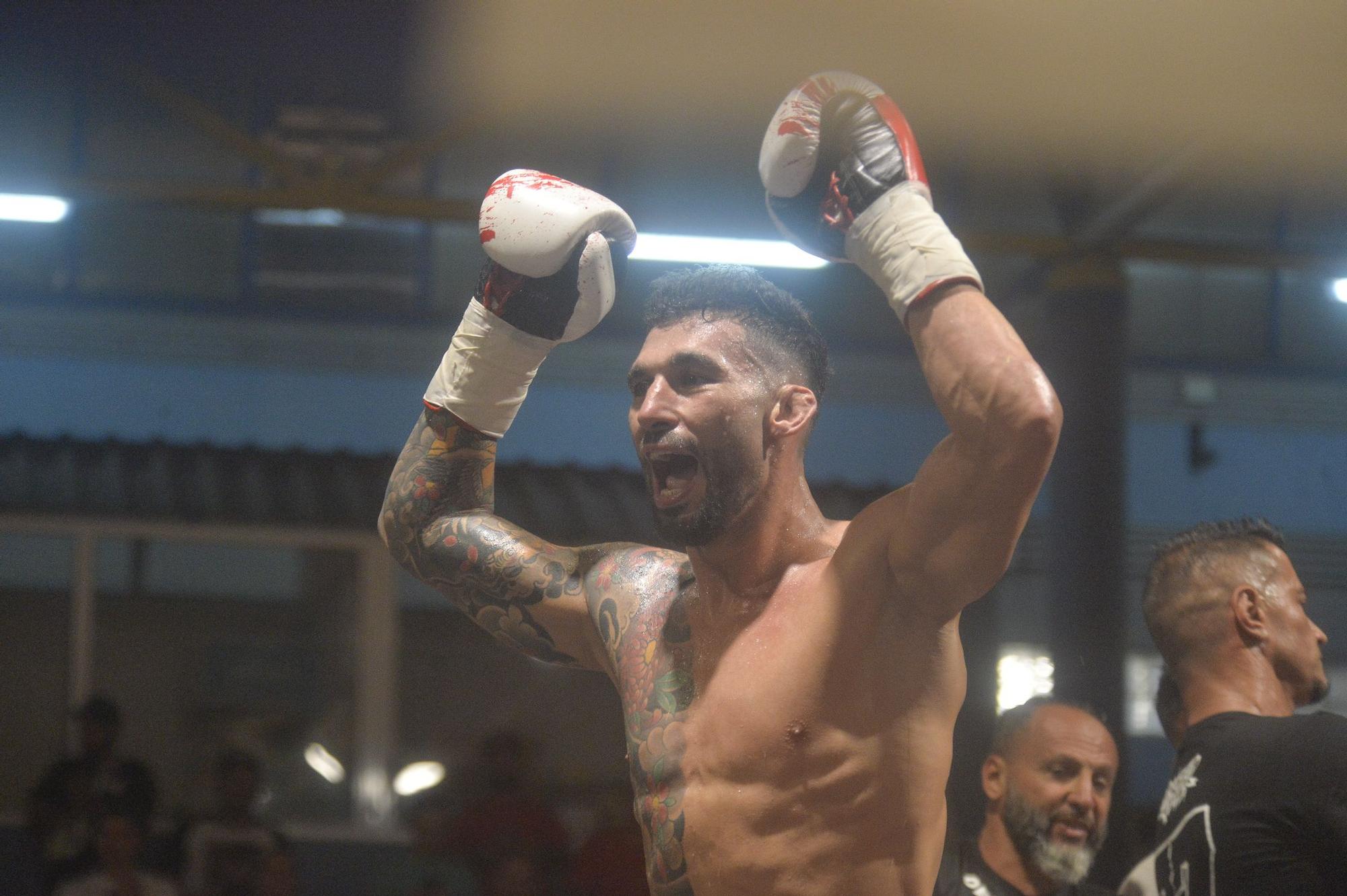 Alcorac Caballero, campeón el mundo de kickboxing