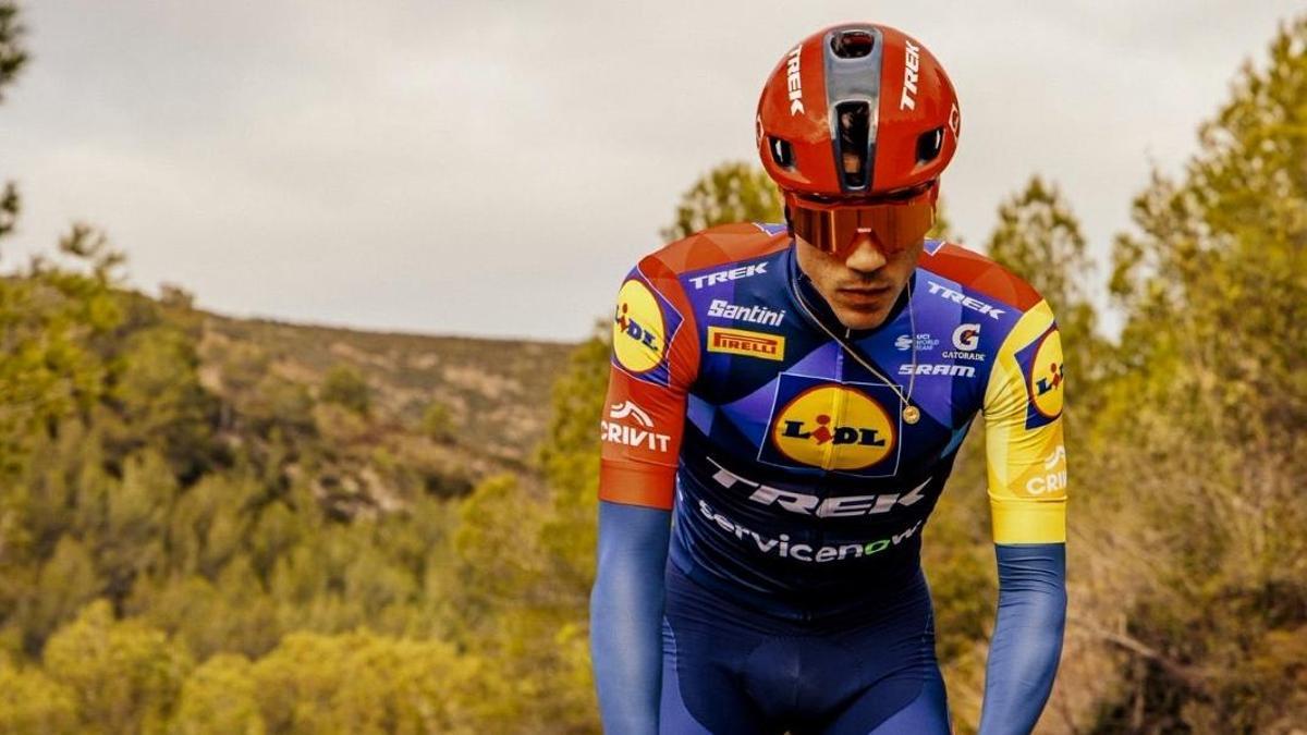 Juan Ayuso, durante un entrenamiento con Lidl-Trek.