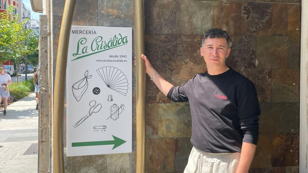 'La bola negra', de Los Javis, esconde una joya de A Coruña: "Todos los abanicos que salen en la película son de La Crisálida"